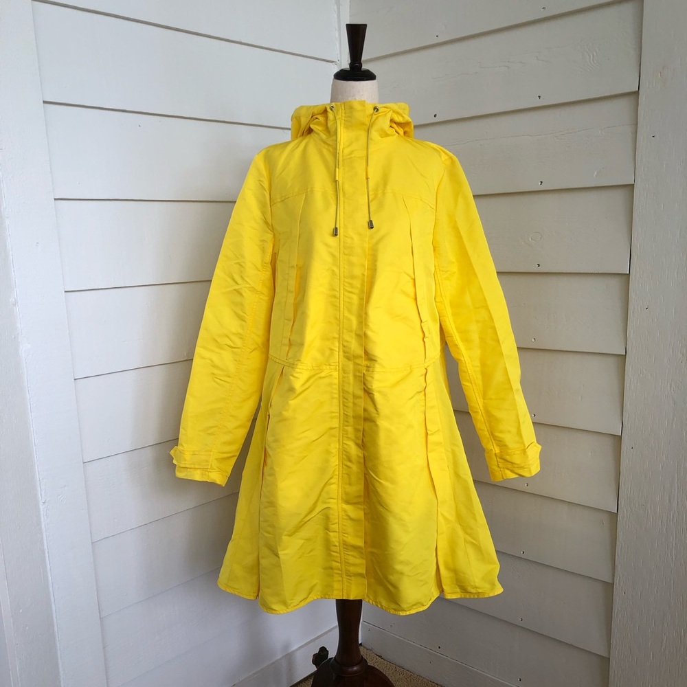 Land’s End Raincoat, US 6, Yellow